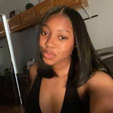 Kayla Tillman's Instagram, Twitter & Facebook