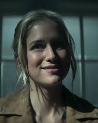 Sarah Lis (@SarahLis18)