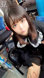 個撮】超ミニマム合法○リ 近所のいも〇と的な おうちで晩酌からの濃厚セックス。最後はおねだりさせて大量中出し！ FC2-PPV-3552767