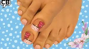 El estilo elegido en la decoración de las uñas de los pies, es un reflejo de la personalidad de las mujeres. Diseno De Unas Para Pies Frances En Color Rosado Diseno Delicado Y Bonito Youtube