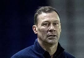 June Mackay's Instagram, Twitter & Facebook