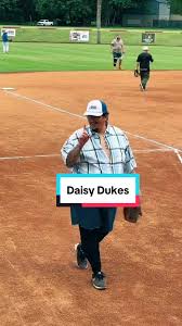 Name a better looking softball team. We dare you. #mensslowpitchsoftball  #softball #sloppyjoessoftball #salem #salemoregon #pnw #oregon #sloppyjoes  #2024 #daisydukes #shortshorts