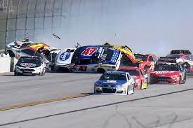 Nas.cr/store download the nascar mobile app: Scary Talladega Superspe Looms As Ominous Hurdle In Nascar Playoffs Sbnation Com