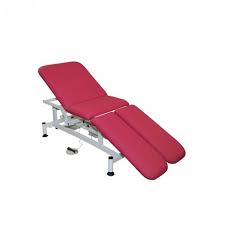 Table multifonctionnelle à hautes performances équipée de 3 moteurs qui règlent la hauteur et l'inclinaison. Table De Massage Electrique Dury Avec Jambieres