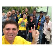 Ele tinha 61 anos e estava . Batore Humorista Facebook