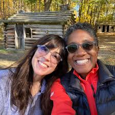 Back to the city where it all started and where it keeps going! Yesterday,  my mom and I went