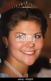 Königin Silvia, Kronprinzessin Victoria, Prinz Daniel, Prinzessin Estelle  und Prinz Oscar, Prinzessin Sofia und Prinz Gabriel von Schweden anlässlich  der Geburtstagsfeier des schwedischen Königs im Hof des Königspalastes in  Stockholm, Schweden, 76.. (