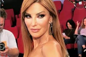 Evridiki (vicky) hadjivassiliou ( greek: E3alloi Ston Alpha Me Thn Biky Xatzhbasileioy 3eperase Ta Oria Oi Nees Dhlwseis Ths Paroysiastrias Poy Ekneyrisan Ta Stelexh O Ti 8es Na Ma8eis Sto Patkiout