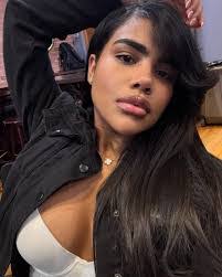 Jenny Palacios's Instagram, Twitter & Facebook