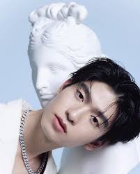 Our beloved Thomas's family and their beautiful Christmas tree 😍🎅❣️  Source of shots: Video