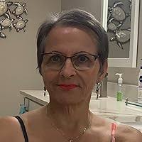 The Queen's Traitor by Eleanor Keating