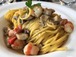 Tonnarelli Gamberoni Funghi Porcini E Pomodorini Datterini Ricette Idee Alimentari Nuove Ricette