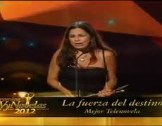 En el año 2011 aterrizó en la pantalla chica mexicana la telenovela la fuerza del destino , una exitosa producción de rosy ocampo para televisa que acaparó el gusto de las audiencias de la época con un gran elenco y una. Telenovela La Fuerza Del Destino Capitulo 100 Videos Metatube