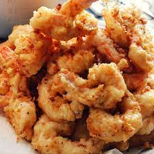 Thai Garlic Prawns Goong Gratiem Prik Thai Best Crunchy Thai Prawns Recipe Garlic Prawns Prawn Dishes Recipes