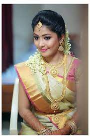 There are just three types of hair for every women short hair, medium hair and long hair. South Indian Engagement Hairstyles South Indian Bride In 2021 Bridal Hairstyle Indian Wedding South Indian Bride Hairstyle South Indian Wedding Hairstyles