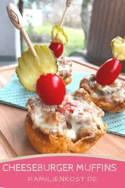 Cheeseburger Muffins Einfaches Rezept Mit Pizzateig Und Hack Rezept Rezepte Pizzateig Rezept Fingerfood Rezepte