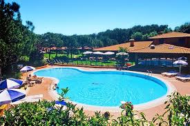 Residence Park Il Gabbiano Moniga Del Garda Lake Garda Gardalake Com Lake Garda Garda Lake