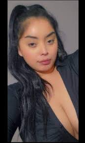 Leslie Leija's Instagram, Twitter & Facebook