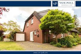 Um den größten raubüberfall in der geschichte durchzuziehen, rekrutiert ein mysteriöser mann, der nur professor genannt wird, eine bande von acht räubern. Haus Zum Verkauf 26723 Emden Constantia Mapio Net