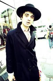 Talking to the news of the world ahead of the broadcast of 24 hours with on mtv one this sunday he spoke candidly about his friend. Pete Doherty Talks About Amy Winehouse When She Died I Was Knee Deep In S Luke Williams Gossip