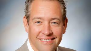 Dennis Deters's Instagram, Twitter & Facebook