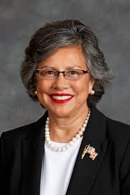 Should Nebraska require K-12 schools to ban cellphones?