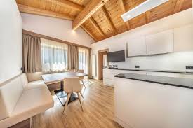 Gli appartamenti sono al completo per i mesi di luglio e agosto 2021. Apartments Corvara Alta Badia Dolomites
