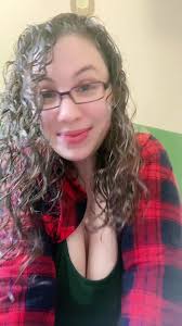 Mom Down The Street (@momdownthestreet)'s videos with original sound