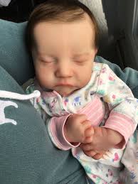 My newest little peanut!!! She was not painted by myself but by Julia Homa  . I am just in love with her 😍