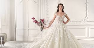 Quali abiti da sposa indossavano le spose all'altare nell'anno in cui siete nate? Abiti Da Sposa Demetrios Archivi Nozze Da Favola Milano Abiti Da Sposa E Cerimonia