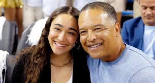 Dave Roberts e os Dodgers: Um Vínculo que Resultou em uma Extensão  Histórica de Contrato : r/Dodgers