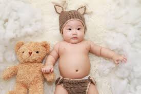 Putting a sleepy baby on their side, sulcov says. Best Newborn Photography Props Our Top 10 List