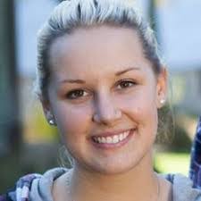 Jennifer Lessard's Instagram, Twitter & Facebook