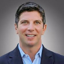 Alicia Macphee's Instagram, Twitter & Facebook