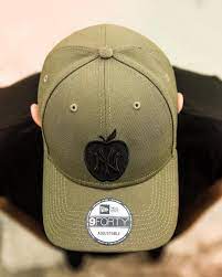 9forty Snapback New York Yankees In New Olive With Black Undervisor Available Now Shop At Culturekings Kickz101perth Caratula Sombreros