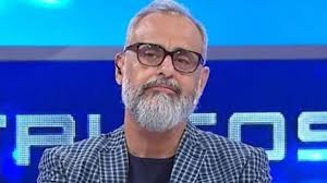 Poco después del anuncio de rial, lerena hizo un posteo en la redes sociales en el que despidió con cariño al conductor y al ciclo que acababa de finalizar. Intrusos Queda Sin Jorge Rial Durante Un Buen Tiempo El Motivo Mdz Online