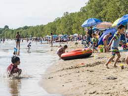 Please contact sandbanks parcs ontario using information below: Water Levels Create A Crowd At Sandbanks Belleville Intelligencer