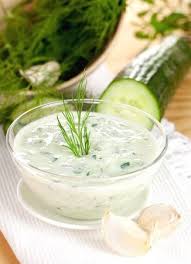 Recette Tzatziki De Concombre Grece L Ile Aux Epices Recettes De Cuisine Tzatziki Recette