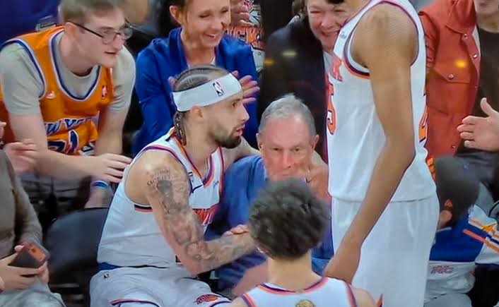 Mike Bloomberg Reacts To Viral Sideline Moment With Knicks' Jose Alvarado -  The Spun