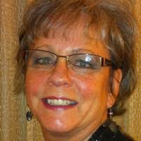 Denise Heinrich's Instagram, Twitter & Facebook