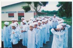 Aplikasi percuma yang menghimpunkan koleksi video ceramah ustaz abdullah khairi terbaru dan terbaik.mengandungi ceramah agama santai,lawak dan menarik serta soal jawab kemyuskilan agama yang di sampaikan. Akademi Darul Huffaz Pusat Bimbingan Ummah Akademi Al Quran Dan At Tahfiz