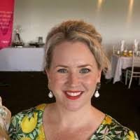 Roxanne Mott's Instagram, Twitter & Facebook