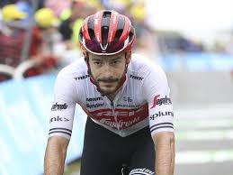 Tom dumoulin and wout van aert conforting primoz roglic at the end of the stage and his loss of the yellow jersey. Jumbo Visma S Tom Dumoulin Prioritising Tour De France Over National And World Tts Eurosport