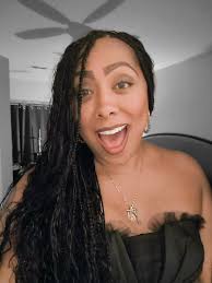 Hello, Any one who can give me an advice about this website. How to reply  or start conversation with future host family? Thank you and Godbless