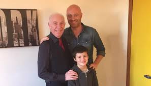 Oltre al piccolo leo ci sono tommaso (nella foto), luca ed edoardo. Rudy Zerbi E I Suoi Tre Padri Ecco Chi Sono Dilei
