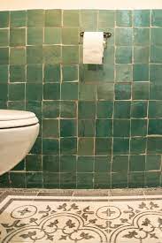 zellige tegels voor in het toilet zo geef je je toilet sfeer en karakter zellige tegels design design douche tegels toilet ontwerp badkamer douche tegels