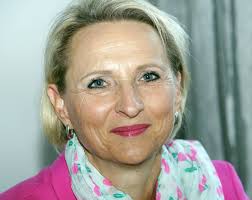 Ältere damen haben oftmals probleme, die richtigen frisuren für ihren typ zu finden. Golfclub Olching Nachricht Lesen