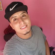 Laptóp i5 de 7th con 8gb ram/256gb ssd 14" $199 Con w10 pro Office 2016