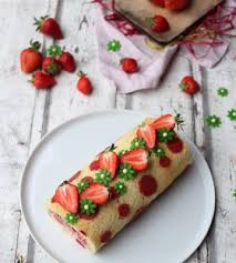 Financiers Tigres De Cyril Lignac Rock The Bretzel Recette Roule A La Fraise Alimentation Delicieux Desserts