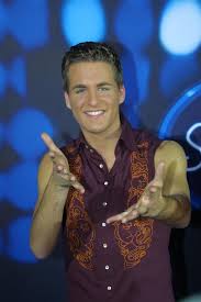 Dieter günter bohlen (* 7. Staffel 1 Alexander Klaws Mit Dem Von Dieter Bohlen Geschriebenen Siegertitel Take Me Tonight Setzt Sich Alexander Klaws 2003 Gegen Dsds Gewinner Superstar